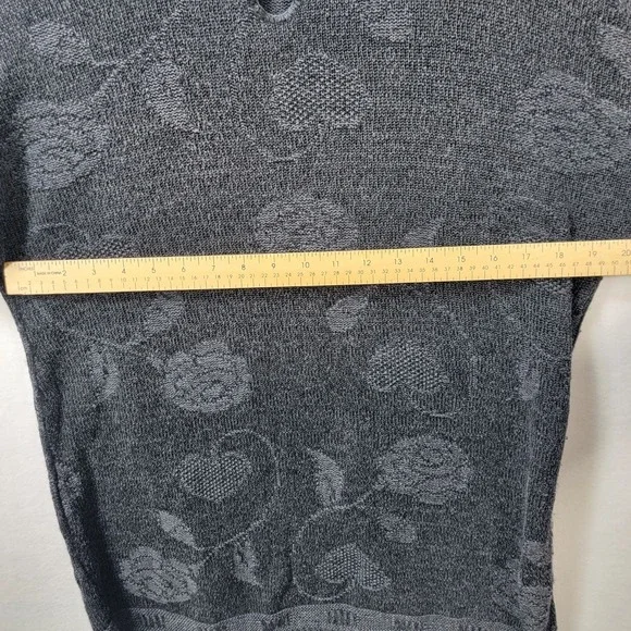 Vintage Huntington Ridge Floral Rose Knit Sweater Button Neck Pearl Detail Gray - Picture 5 of 16